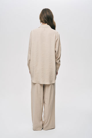 Kadın Önü Ve Yanı Boncuk İşlemeli Oversize Kesim Gömlek