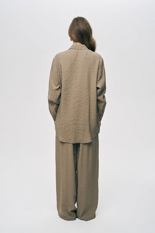 Kadın Önü Ve Yanı Boncuk İşlemeli Oversize Kesim Gömlek