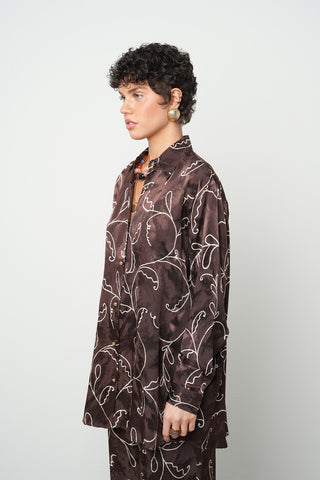 Kadın Kahverengi Floral Nakış Görünümlü İpeksi Oversize Gömlek