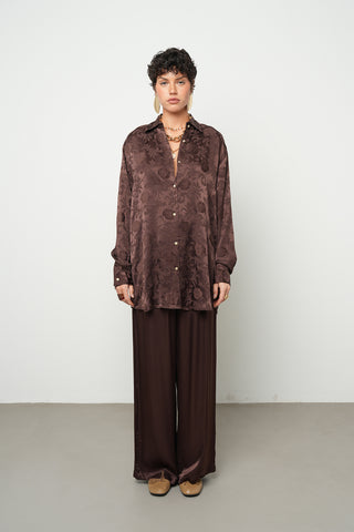 Kadın Çikolata Kahve Gül Desenli İpeksi Saten Görünümlü Oversize Gömlek