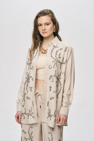 Kadın Safir Boncuk İşlemeli İpeksi Viskon Oversize Gömlek