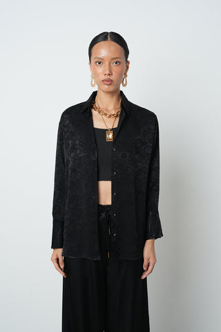 Kadın Siyah Jakarlı Halka Desenli Gold Düğmeli Gömlek