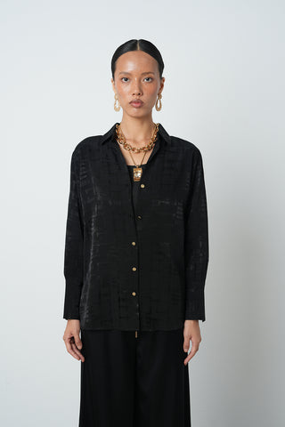 Kadın Siyah Desenli Altın Düğmeli Gömlek