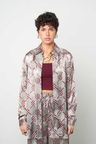 Kadın Geometrik Çizgi Desenli İpeksi Saten Görünümlü Oversize Gömlek