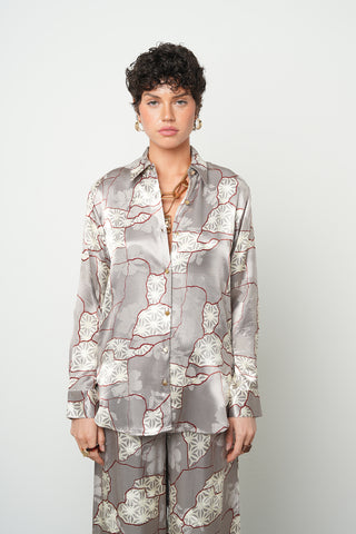 Kadın Geometrik Blok Desenli İpeksi Saten Görünümlü Gömlek