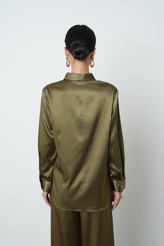 Kadın Haki İpeksi Saten Esnek Dökümlü Düz Gömlek