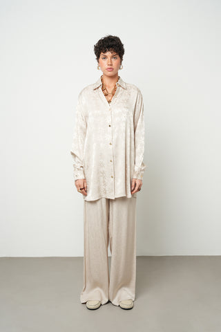 Kadın İpeksi Dokulu Çiçek Desenli Jakarlı Oversize Gömlek