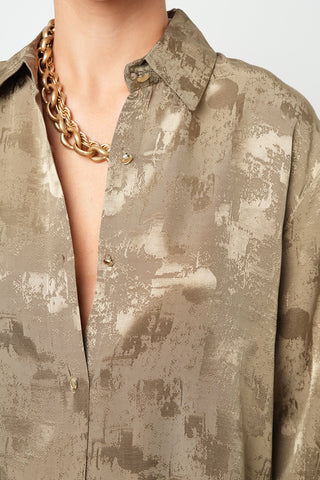 Kadın Flora Haki Soyut Desenli Saten Görünümlü Oversize Gömlek