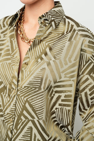 Kadın Grafik Haki Çizgi Desenli Esnek İpeksi Saten Görünümlü Oversize Gömlek