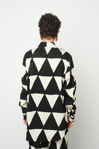 Kadın Geometrik Üçgen Desenli Klasik Yaka Oversize Gömlek