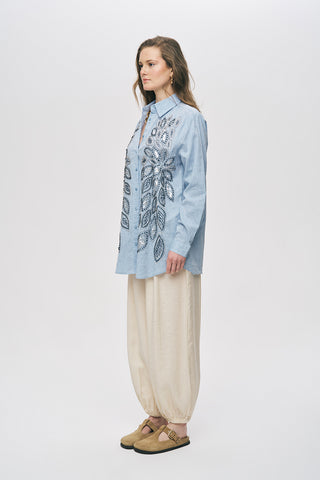 Kadın Önü Desenli Pul ve Boncuk İşlemeli Oversize Gömlek