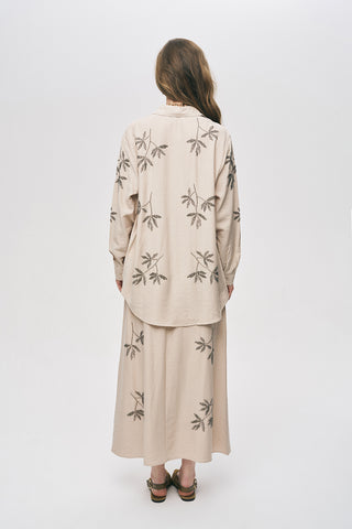 Kadın Yaprak İşlemeli Oversize Kesim Viskon Gömlek