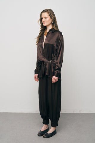 Kahverengi Saten Kruvaze Bağlama Detaylı Uzun Kollu Gömlek