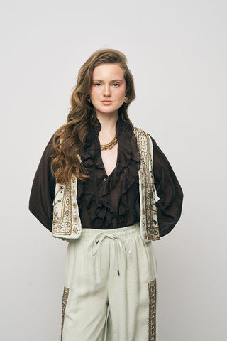 Kadın El İşçiliği Boncuk ve Nakış İşlemeli Modal Yelek