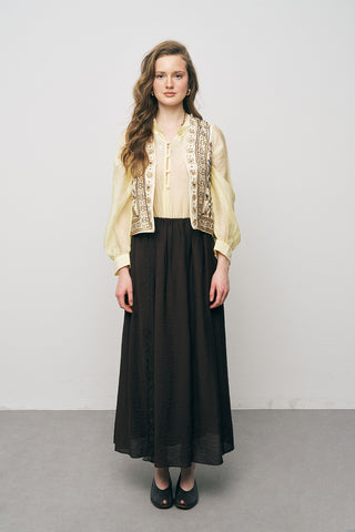 Kadın El İşçiliği Boncuk ve Nakış İşlemeli Modal Yelek