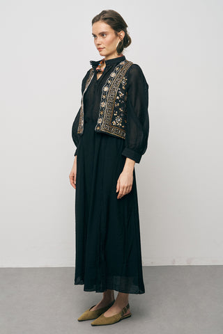 Kadın El İşçiliği Boncuk ve Nakış İşlemeli Modal Yelek