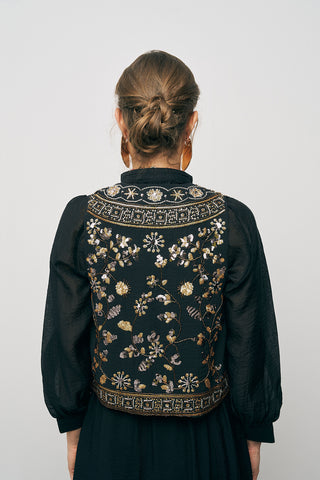 Kadın El İşçiliği Boncuk ve Nakış İşlemeli Modal Yelek