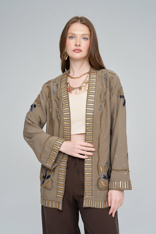 Kadın İşlemeli Ve Pul Detaylı Kimono