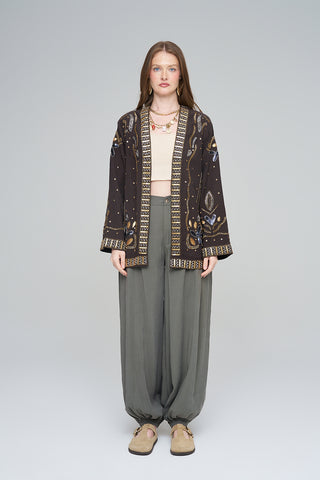 Kadın İşlemeli Ve Pul Detaylı Kimono