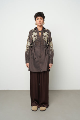 Kadın Uzun Tesettüre Uygun Nakış Ve Boncuk İşlemeli Kahverengi Ceket