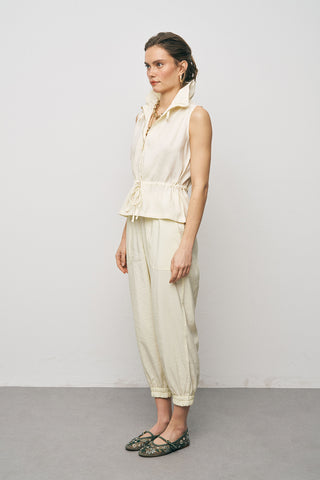 Kadın Dik Yaka Düz Renk Fermuarlı Yelek