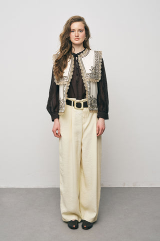 Kadın Geniş Yaka Özel İşlemeli Natur Yelek