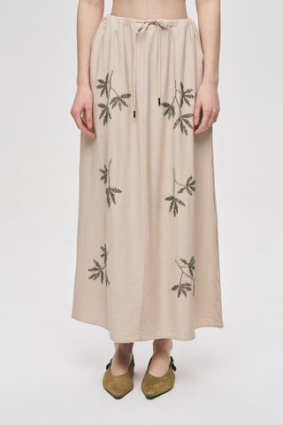 Kadın Yaprak İşlemeli Bağcık Detaylı Maxi Boy Etek
