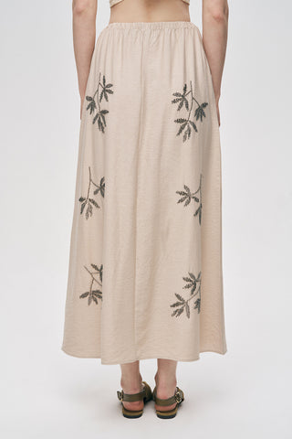 Kadın Yaprak İşlemeli Bağcık Detaylı Maxi Boy Etek