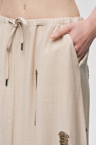 Kadın El İşçiliği Boncuk Nakış Detaylı Uzun Etek