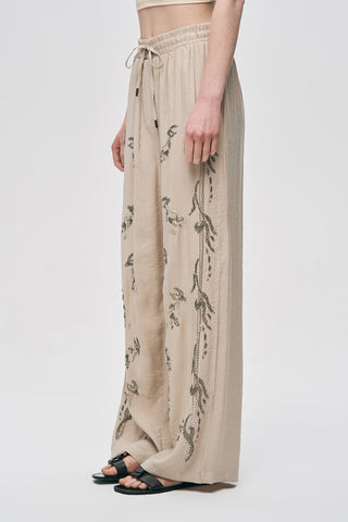 Kadın Önü ve Yanı Boncuk İşlemeli Bol Paça Pantolon