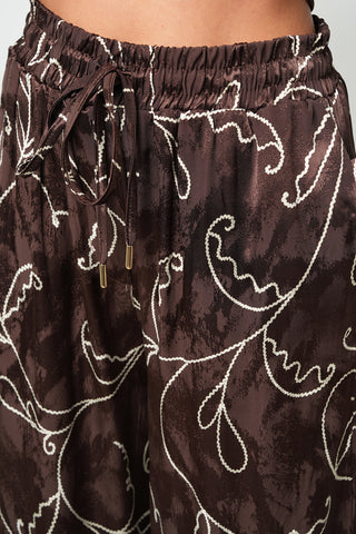 Kadın Kahverengi Floral Nakış Görünümlü İpeksi Palazzo Pantolon