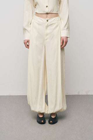 Kadın Paçası Lastikli Düz Renk Dökümlü Pantolon