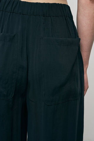 Kadın Paçası Lastikli Düz Renk Dökümlü Pantolon