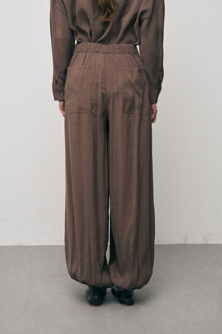 Kadın Paçası Lastikli Düz Renk Dökümlü Pantolon