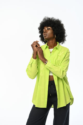 Beyaz Çiçek Nakışlı Oversıze Kesim Pamuk Büyük Bedene Uygun Gömlek