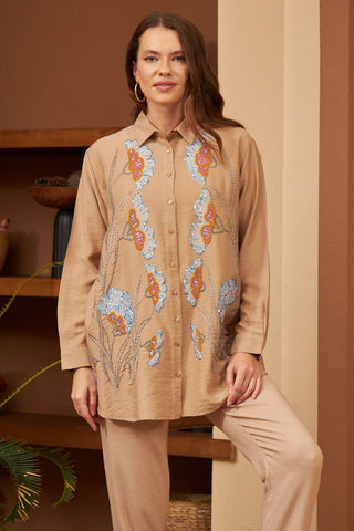 ÖNÜ ÇİÇEK NAKIŞLI OVERSIZE KESİM GÖMLEK