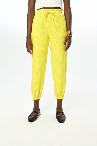 Beli Lastikli Desen Kabartmalı Kumaş Pantolon