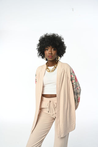 KADIN SIRTI VE KOLU NAKIŞ PAYET İŞLEMELİ OVERSIZE BÜYÜK BEDEN VE TESETTÜRE UYGUN KİMONO CEKET