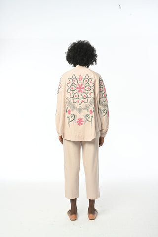 KADIN SIRTI VE KOLU NAKIŞ PAYET İŞLEMELİ OVERSIZE BÜYÜK BEDEN VE TESETTÜRE UYGUN KİMONO CEKET