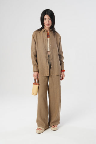 KADIN %100 KETEN YANLARI DÜĞME DETAYLI GÖMLEK