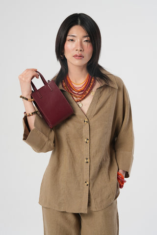 KADIN %100 KETEN V YAKA DÜZ RENK GÖMLEK