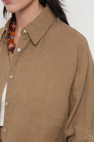 KADIN %100 KETEN KOLLARI DÜĞME DETAYLI GÖMLEK