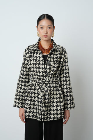 KADIN KAZAYAĞI DESENLİ CEPLİ ASTARSIZ SİYAH RENK CEKET-GÖMLEK