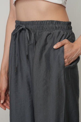 Kadın Düz Renk Beli Lastikli Bol Paça Pantolon
