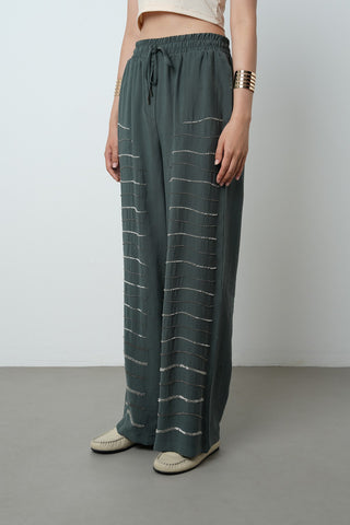 Kadın Yatay Şerit Taş İşlemeli Düz Renk Beli Lastikli Bol Paça Pantolon