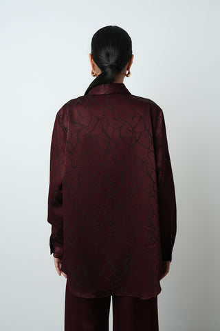 Kadın Bordo Desenli Parlak Kumaş Oversize Kesim Gömlek