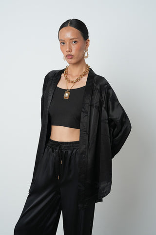 Kadın Siyah Yaprak Ve Çiçek Desenli Oversize Tesettür Kimono