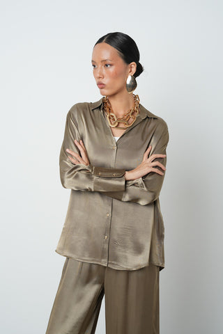 Kadın V Yaka Açık Haki Renk Düz %100 Viskoz Altın Düğmeli Gömlek