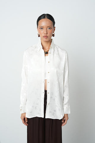 Kadın Ekru Renk Desenli Altın Düğme Detaylı Gömlek